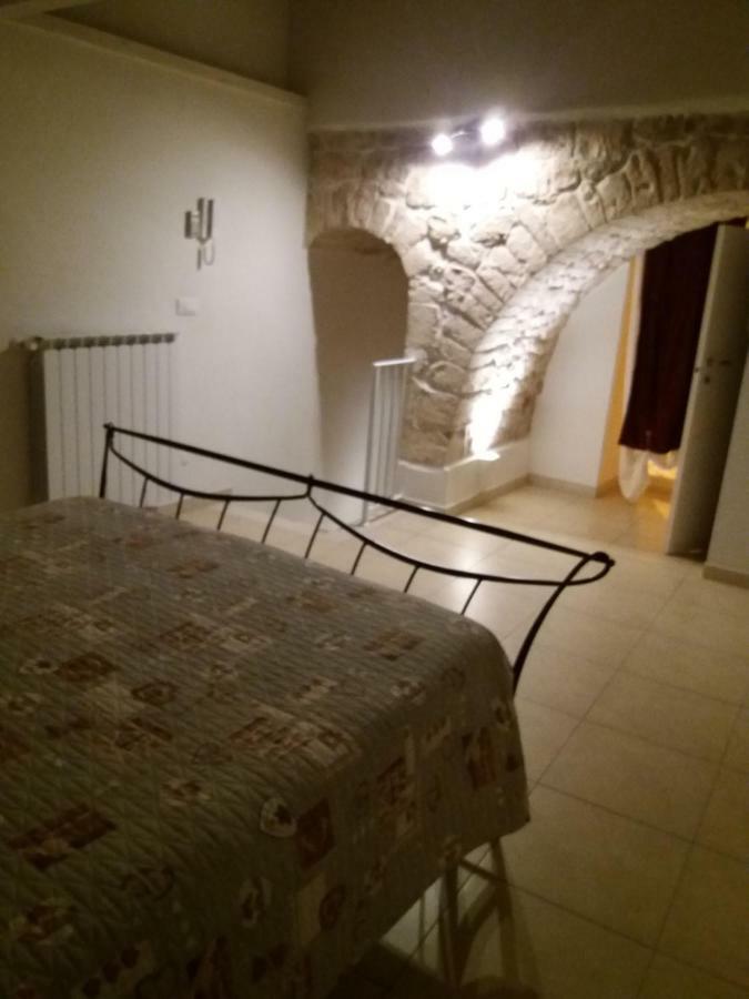 Bed and Breakfast Pietra Bianca Конверсано Экстерьер фото
